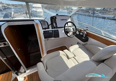 Aquador 27 HT Motorboten 2019, met Mercruiser Tdi V6 motor, Sweden