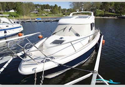 Aquador 28 C Motorboten 2011, met Cummins Mercruiser ES 4,2, 320 hp motor, Sweden