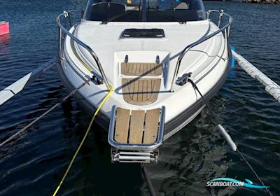 Aquador 28 HT Motorboten 2021, met Mercruiser motor, Sweden