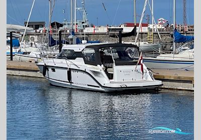 Aquador 28 HT Motorboten 2022, met Mercruiser 3.0 Diesel motor, Denemarken
