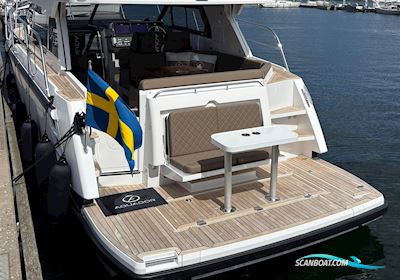 Aquador 300 HT Motorboten 2023, met Yanmar motor, Sweden