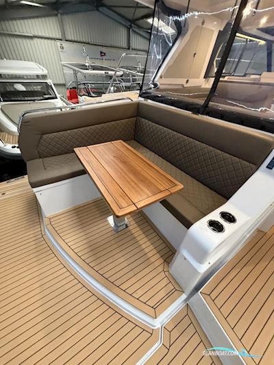 Aquador 400 HT Motorboten 2025, met Volvo Penta motor, Duitsland