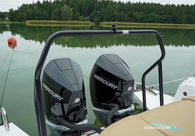 Axopar 37 XC Brabus Line Motorboten 2021, met Mercury 300 V8 motor, Finland