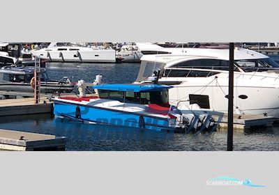 Axopar 37 XC Cross Cabin Motorboten 2020, met Mercury V8 4 Tempi motor, Estland