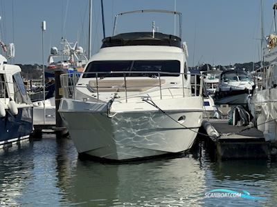 Azimut 42 Motorboten 2005, met Caterpillar motor, United Kingdom