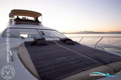 Azimut 68E Motorboten 2005, met MTU 12V 183TE 93 motor, Griekenland