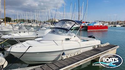 B2 MARINE CAP FERRET 552 CC Motorboten 2006, met MERCURY motor, France