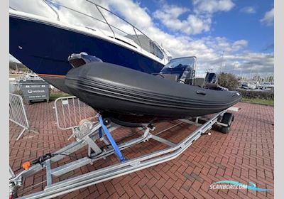 BRIG RIBs Eagle 6 Motorboten 2025, met Suzuki DF140 BTGL motor, United Kingdom