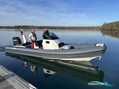 BRIG RIBs Eagle 8 Motorboten 2022, met Suzuki DF325 motor, United Kingdom