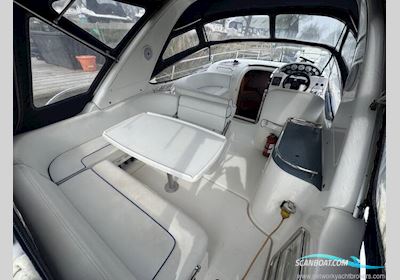 Bavaria 32 Sport Motorboten 2006, met Volvo Penta motor, United Kingdom