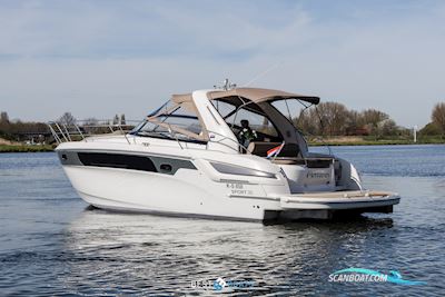 Bavaria 35 sport Motorboten 2013, met De MerCruiser motor staat voor krachtige prestaties, betrouwbaarheid en soepele vaareigenschappen—perfect voor sportief én comfortabel varen. motor, The Netherlands