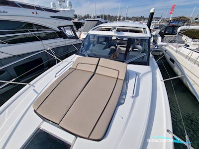 Bavaria R40 Coupe Motorboten 2025, met Volvo Penta motor, United Kingdom