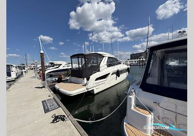 Bavaria S330 HT Motorboten 2016, met Mercruiser 4,5l-250-DTS motor, Duitsland