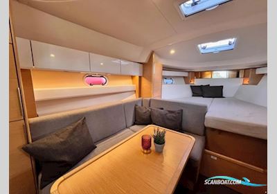 Bavaria S330 HT Motorboten 2016, met Mercruiser 4,5l-250-DTS motor, Duitsland