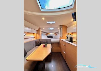 Bavaria S330 HT Motorboten 2016, met Mercruiser 4,5l-250-DTS motor, Duitsland