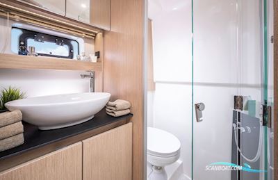 Bavaria SR33 Open Motorboten 2025, met Volvo Penta motor, United Kingdom