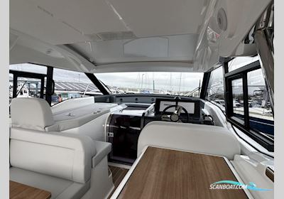 Bavaria SR35 Motorboten 2026, met Volvo Penta motor, United Kingdom