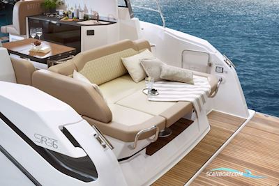 Bavaria SR38HT Motorboten 2026, met Volvo Penta D4-300 motor, Denemarken