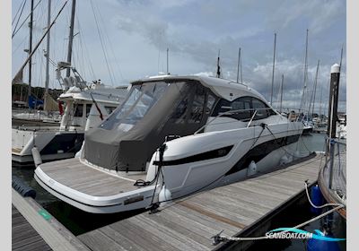 Bavaria SR41 Motorboten 2023, met Volvo Penta motor, United Kingdom