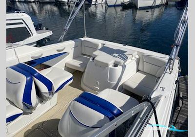 Bayliner 192 Discovery Motorboten 2009, met Mercruiser 220 MPi motor, United Kingdom
