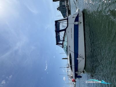 Bayliner 245 Motorboten 2006, met Mercruiser motor, United Kingdom
