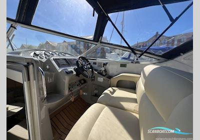 Bayliner 3055 Ciera Motorboten 1999, met Mercruiser motor, United Kingdom