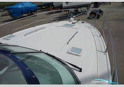 Bayliner 325 SB / 340 SB Motorboten 2006, met Mercruiser motor, The Netherlands