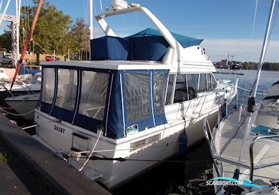 Bayliner 3288 Flybridge Flot Stand Motorboten 1988, met Hino motor, Denemarken