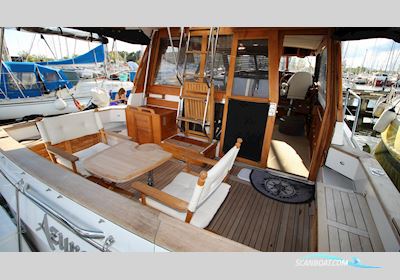 Bayliner 3288 Motoryacht  Motorboten 1990, met US Marine Hino motor, Denemarken