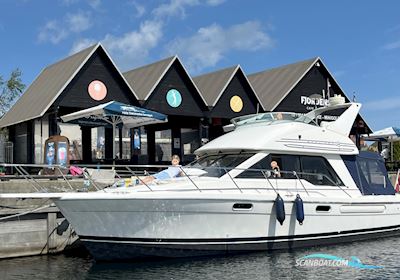 Bayliner 3388 Flybridge Motorboten 1997, met Cummins Marine 4BTA motor, Denemarken