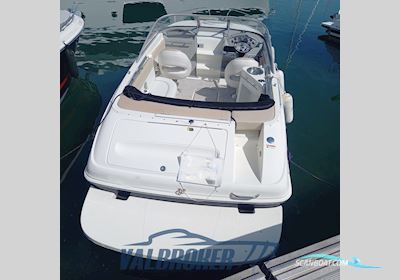 Bayliner 702 Cuddy Motorboten 2012, met Mercruiser 4.3 motor, France