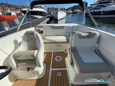 Bayliner VR 5 Motorboten 2017, met Mercruiser motor, United Kingdom