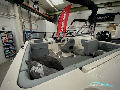 Bayliner VR4 Bowrider Motorboten 2022, Denemarken