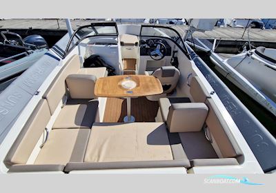 Bayliner VR4 Bowrider Motorboten 2019, met Honda motor, Sweden