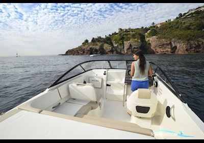 Bayliner VR5 Cuddy Med Mercruiser Sterndrive Motorboten 2024, Denemarken