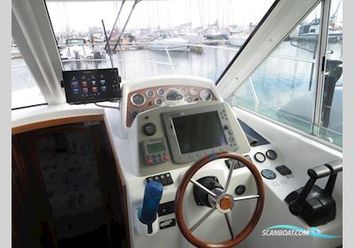 Beneteau Antares 9.80 Motorboten 2004, met Nanni motor, United Kingdom