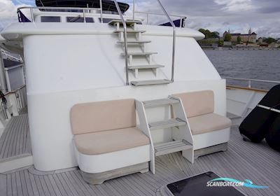 Benetti 79 Sail Division Motorboten 2001, met Mann D2866 Lxe 278 kW motor, Norway