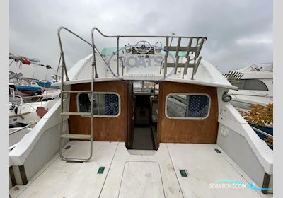 Bertram  28 FLY Motorboten 1973, met GM Peninsular V8 motor, France