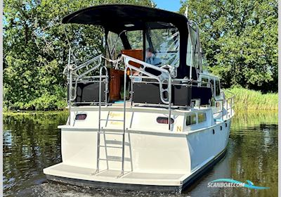 Boarnkruiser 1050 Refit Motorboten 1977, met Lister-Petter motor, The Netherlands