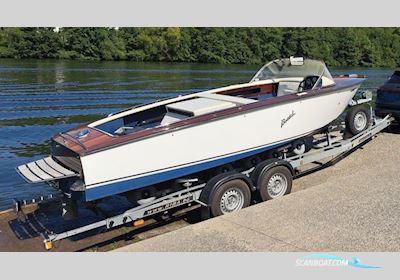 Boesch 590 Motorboten 1986, met Crusader motor, The Netherlands