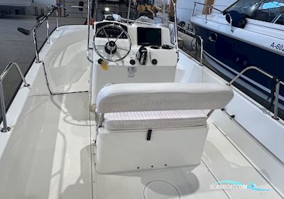 Boston Whaler 190 Montauk Motorboten 2018, met Mercury F115 Efi motor, Finland