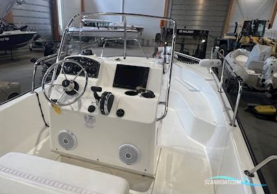 Boston Whaler 190 Montauk Motorboten 2018, met Mercury F115 Efi motor, Finland