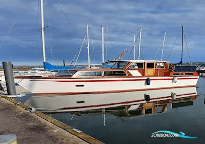Bravo 5 37 Fod Motorboten 1972, met Perkins T.6.354 M motor, Denemarken