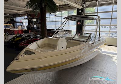 Bryant 214 Bowrider Motorboten 2004, met Mercruiser motor, The Netherlands