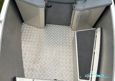 Buster Xxl Motorboten 2020, met Yamaha motor, Sweden