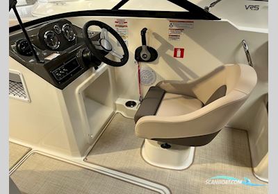 Byliner VR4 Bowrider med motor 80 - 150 hk Mercury-EFI 4 takt Motorboten 2025, Denemarken