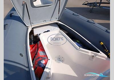 Capelli Tempest 600 Motorboten 2016, met Yamaha motor, France