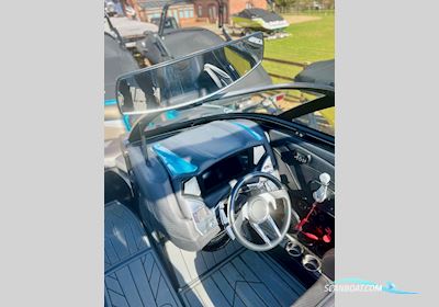 Centurion Fi21 Motorboten 2020, met GM motor, United Kingdom