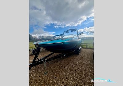 Centurion Fi21 Motorboten 2020, met GM motor, United Kingdom