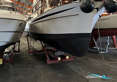 Chung Hwa 34 Trawler, Nord See Trawler Motorboten 1978, met Ford Lehman 2712E motor, Duitsland